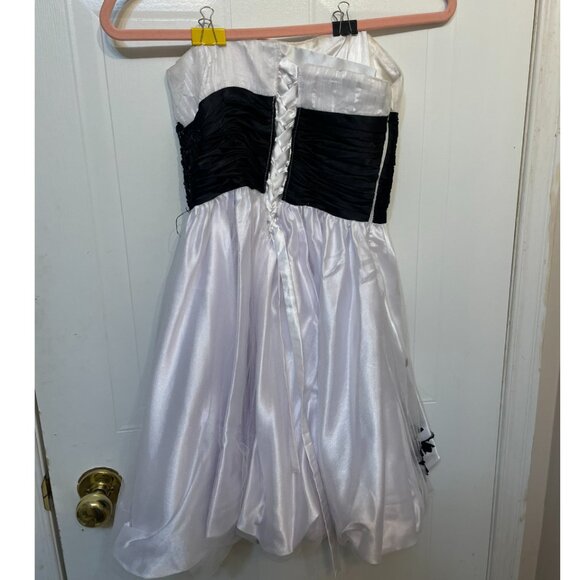 Sherri Hill Black and White Graduation dress - Picture 6 of 7